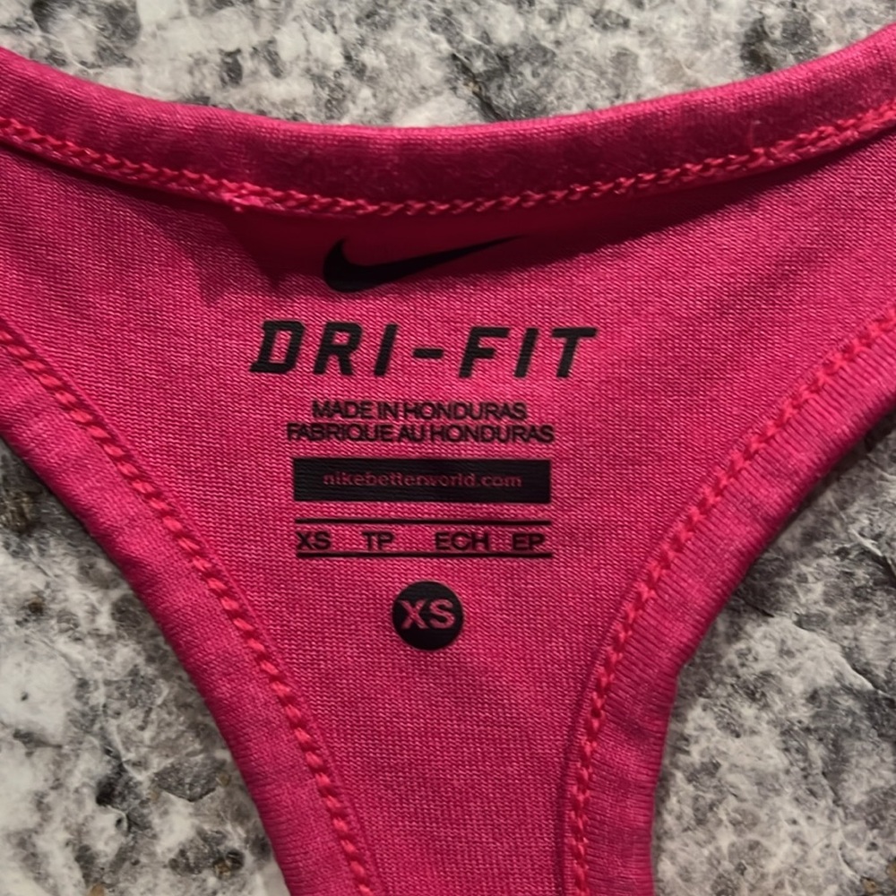 Nike Pink Fitted Sleeveless Tank Top - Picture 3 of 3